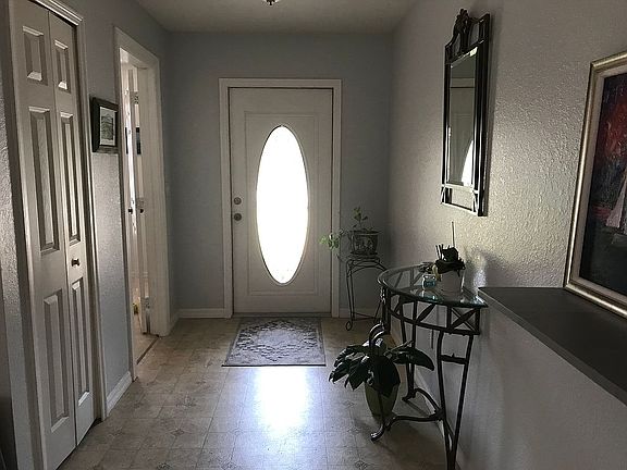 4th image of 176 Cougar Way