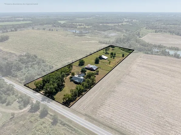 1024 Ten Mile Rd, Fitzgerald, GA 31750