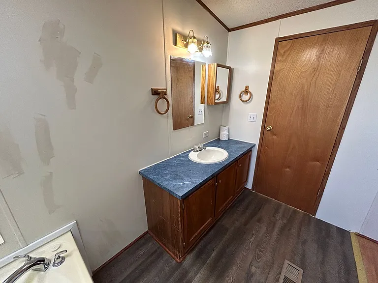 126 Amy Lou Ln — Photo 33