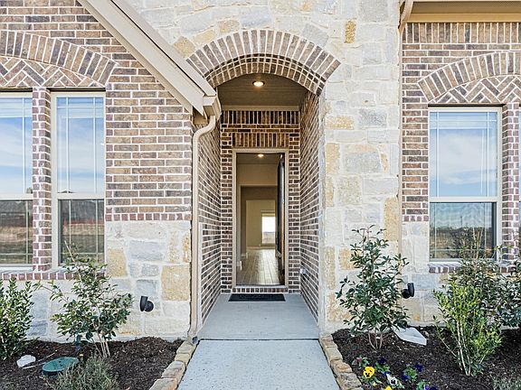 4th image of 3838 Foot Hills Dr