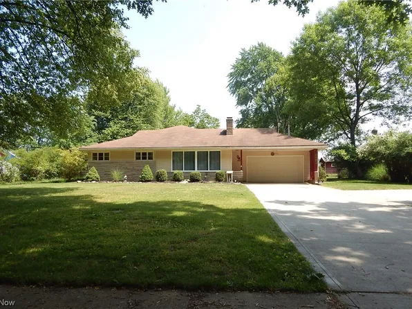 6883 Big Creek Pkwy, Middleburg Heights, OH 44130