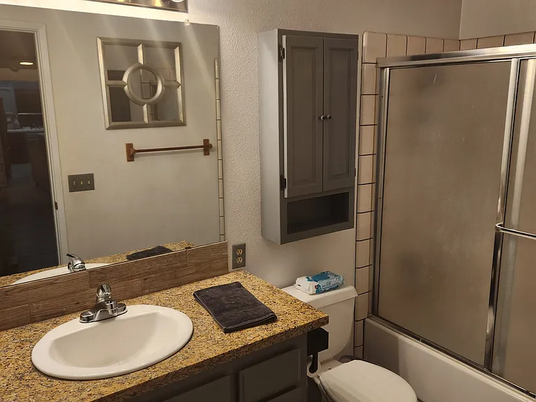 3897 N Forestiere Ave — Photo 3