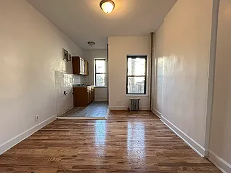 746 Lafayette Avenue, #4A