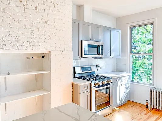 Rented by MySpaceNYC | media 15