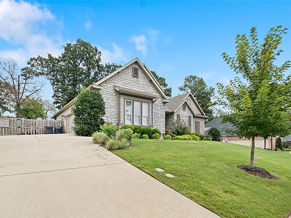 4th image of 3224 N Del Monico Dr