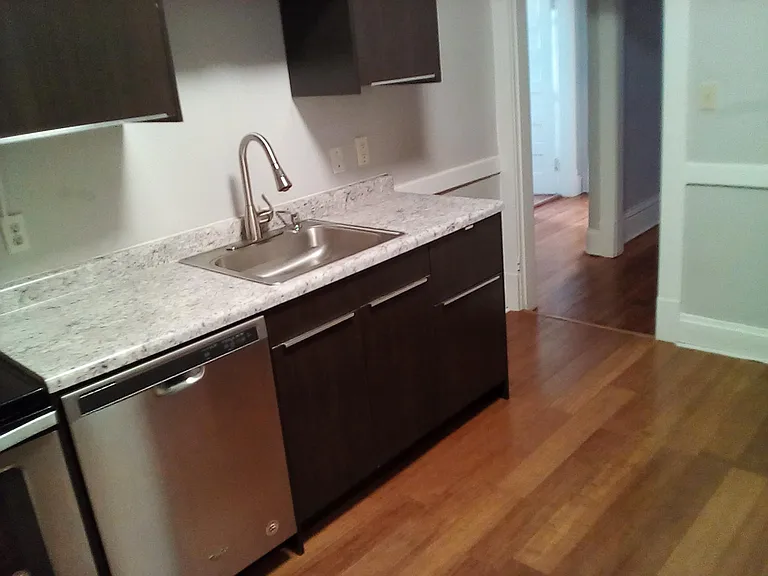 223 E 31st St #1 — Photo 8
