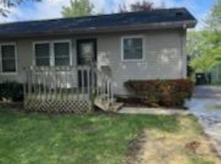 2129/2131 Davis St, Iowa City, IA
