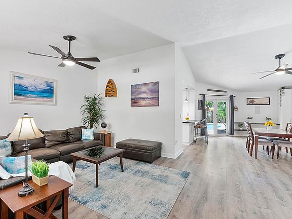 3rd image of 15681 Dover Court
