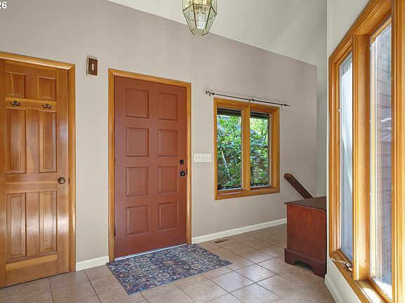 3rd image of 2350 McLean Blvd