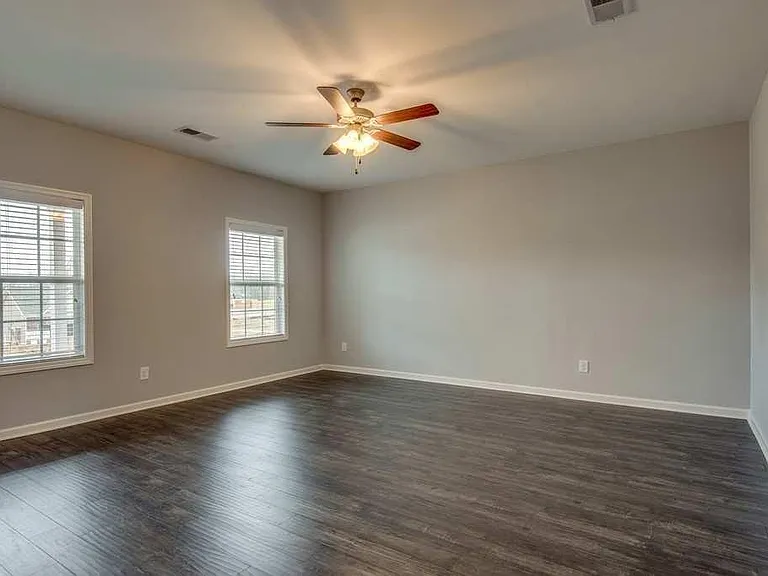 7416 Marisa Way — Photo 11