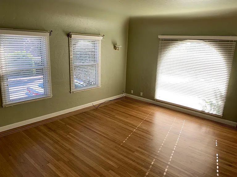1100 Chadbourne Ave — Photo 22