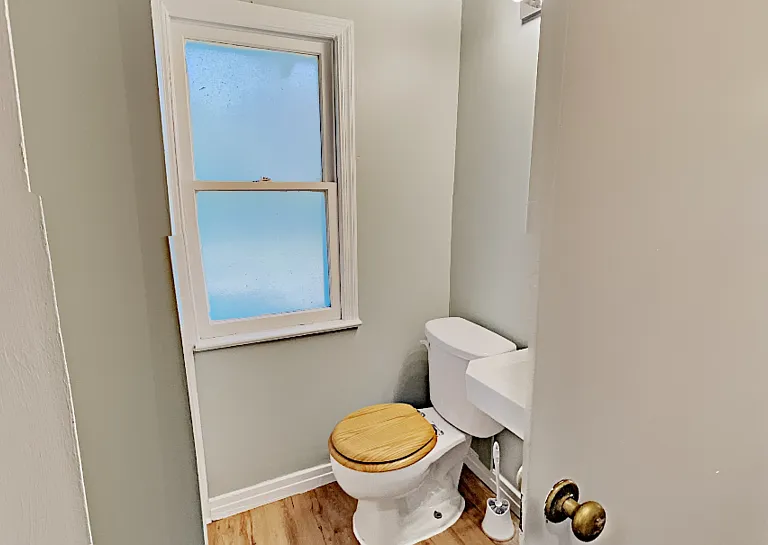 314 1/2 S Boyd St — Photo 16