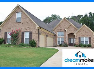 2633 St Elmos Fire Dr, Hernando, MS 38632