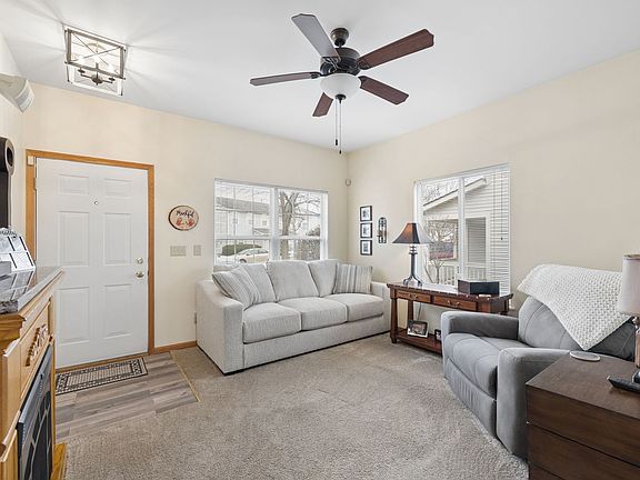 3rd image of 21508 Franklin Cir