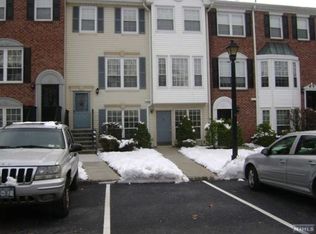 706 Pepperidge Rd, Mahwah, NJ 07430