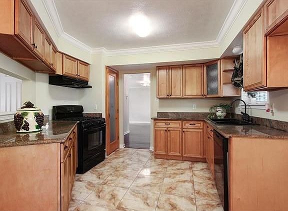 2nd image of 7254 Benson Ct