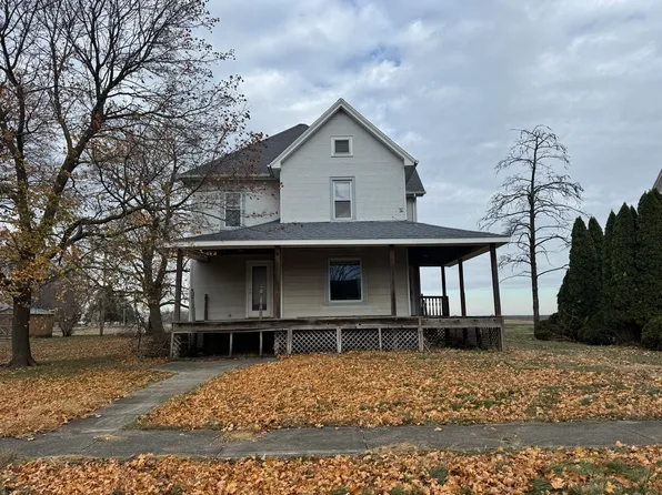 409 E Hack St, Cullom, IL 60929