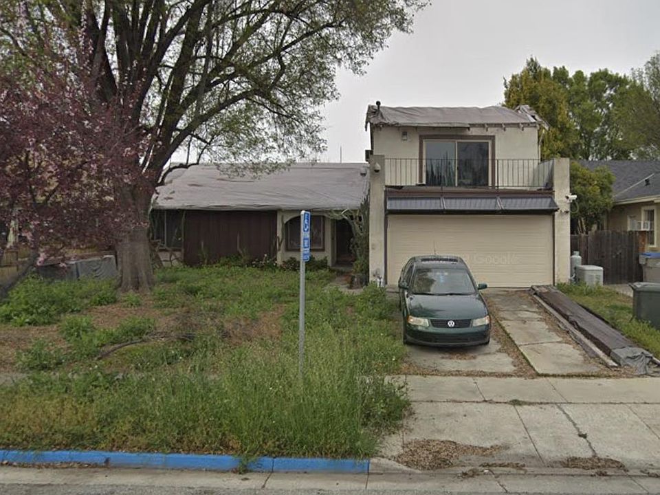 1st image of 683 Faye Park Dr