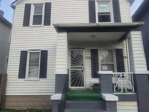 2960 Jacob St, Hamtramck, MI 48212