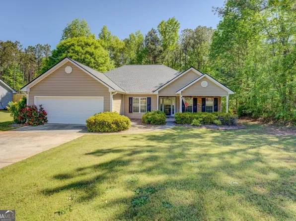 1361 Stag Run Dr, Mansfield, GA 30055