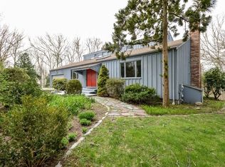 52 Blair Ln, Falmouth, MA 02540