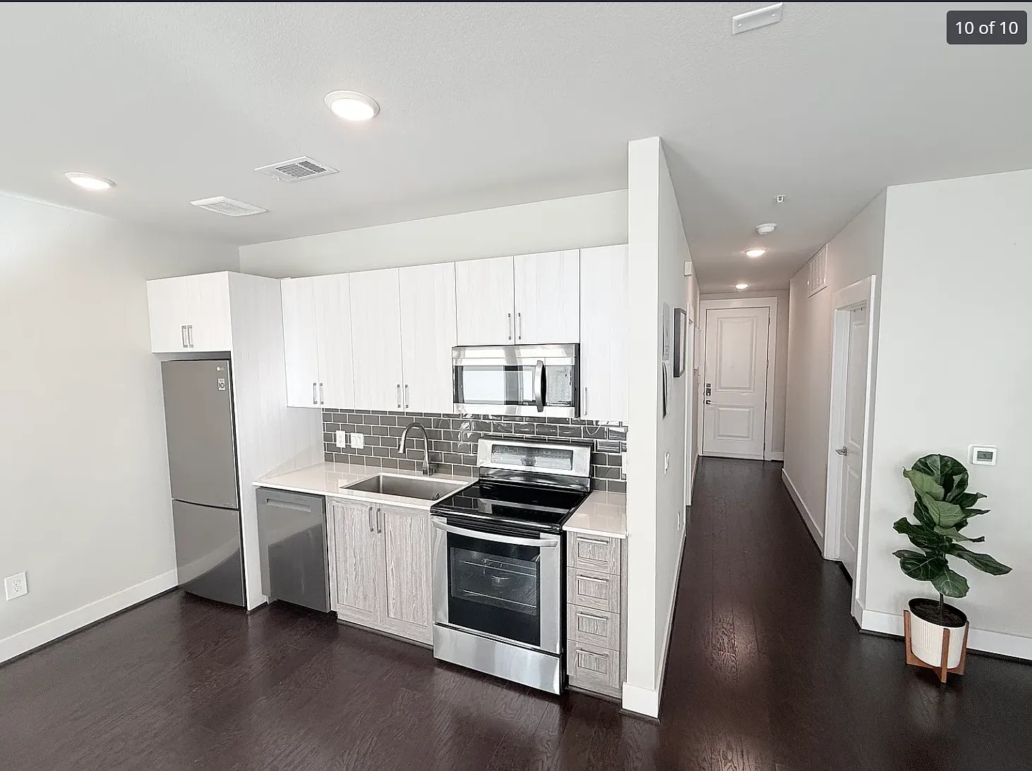 1 bed, 751 sqft, $1,649 — Photo 2