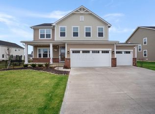 984 Balmoral Dr, Delaware, OH 43015