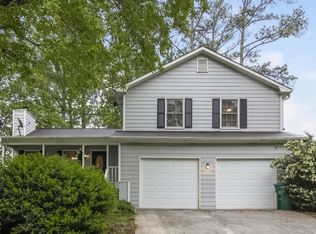 3185 Revere Cir, Snellville, GA