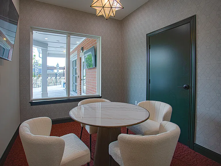 Relay 129 Apartments & Townhomes — Photo 42