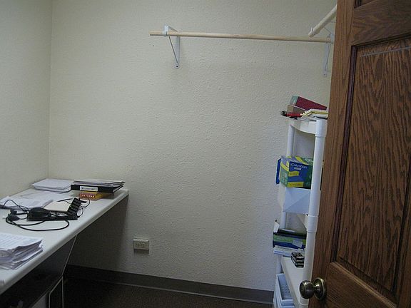 5th image of 332 S Stephenson Ave #1