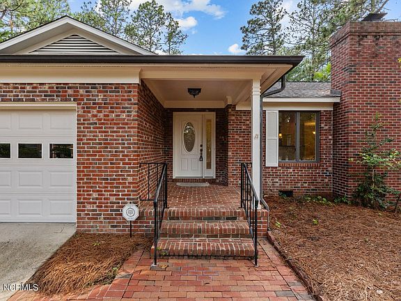 205 Sugar Pine Drive, Pinehurst, Nc 28374 