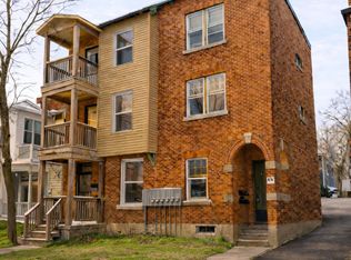 516 Bay St #1, Ottawa, ON K1R 6B3