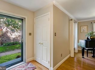 7923 Birchtree Ct, Springfield, VA 22152