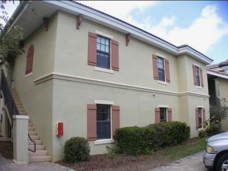 405 La Travesia Flora St #101 — Photo 19
