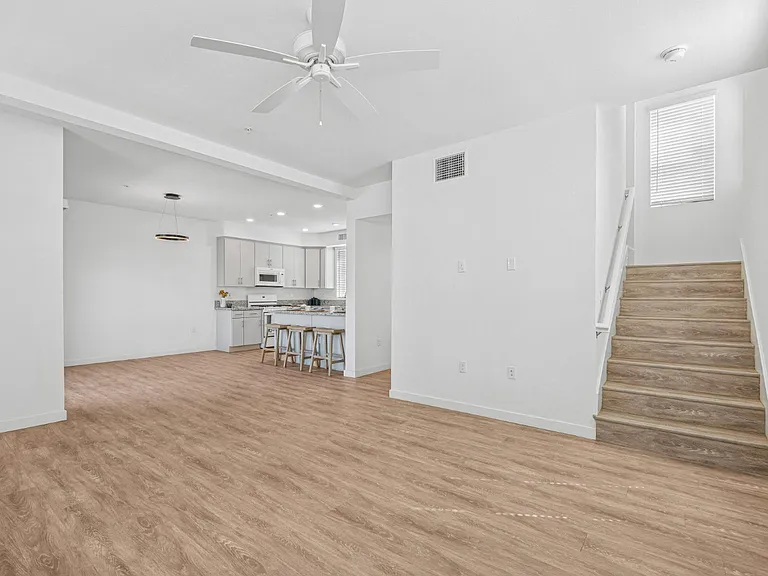 Altitude Apartments — Photo 27