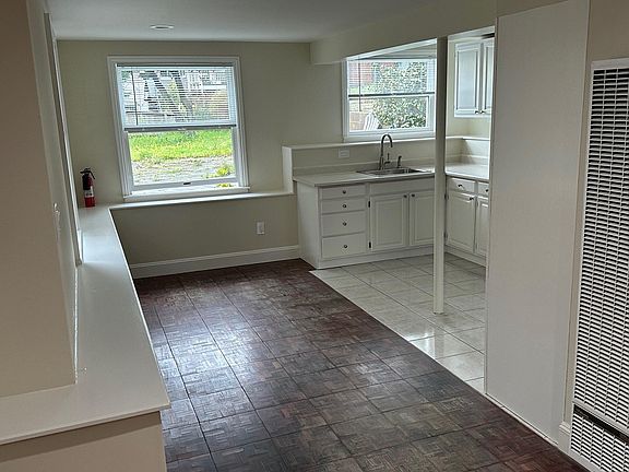 3rd image of 731 31st Ave #A