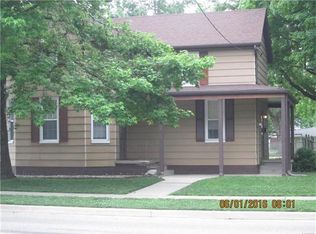 805 N 4th St, Breese, IL 62230