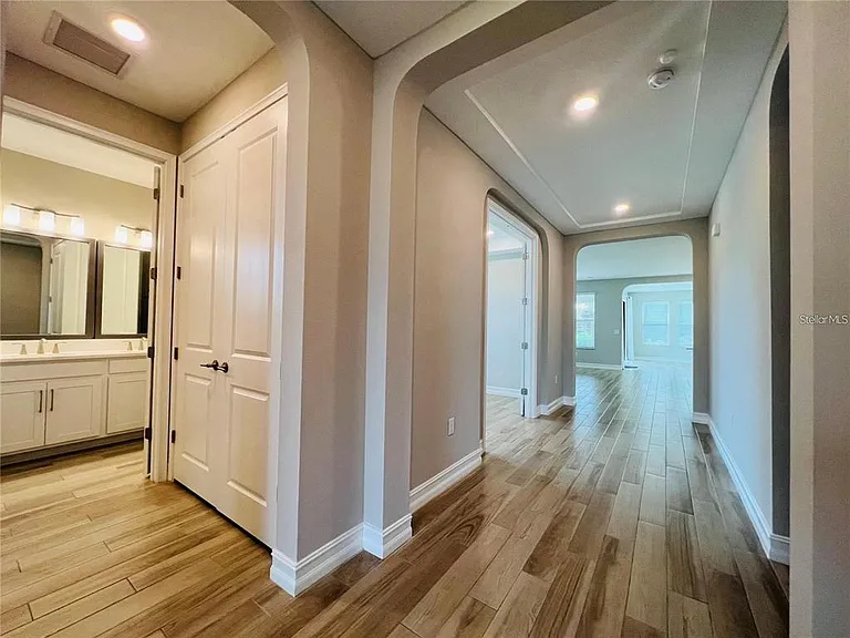 4567 Tivoli Dr — Photo 11