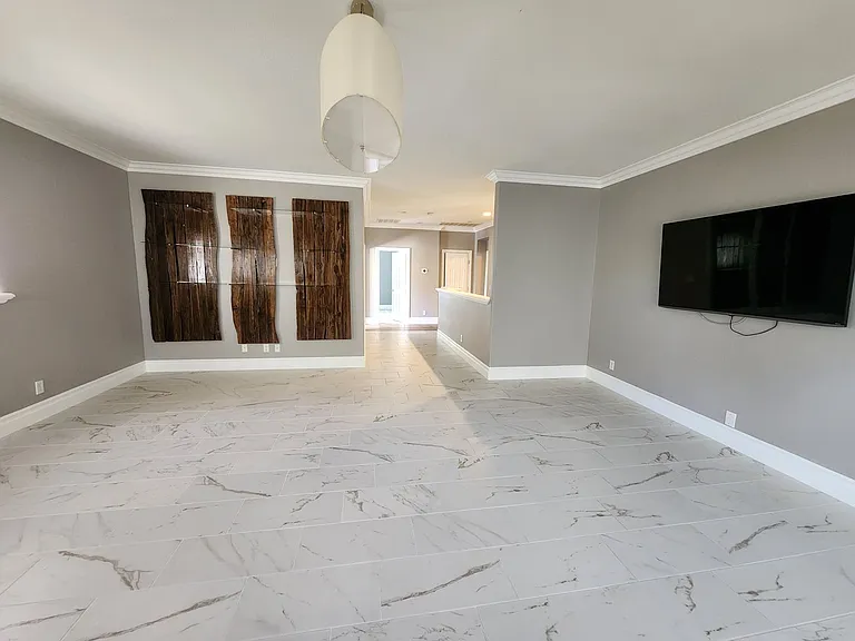9516 Royal Lamb Dr — Photo 45