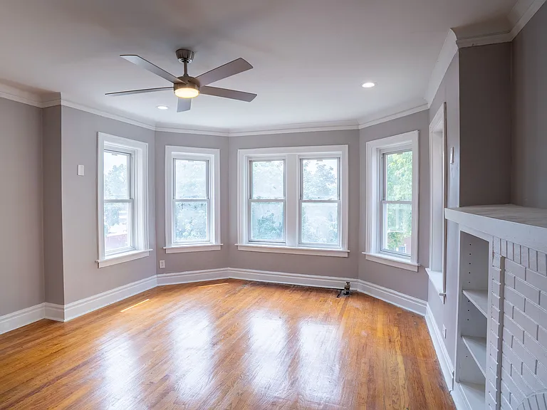 7035 S Indiana Ave #3 — Photo 4