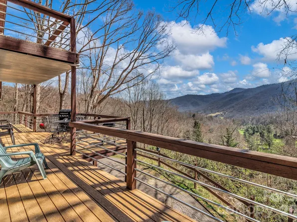 80 Hidden Falls Rd, Maggie Valley, NC 28751