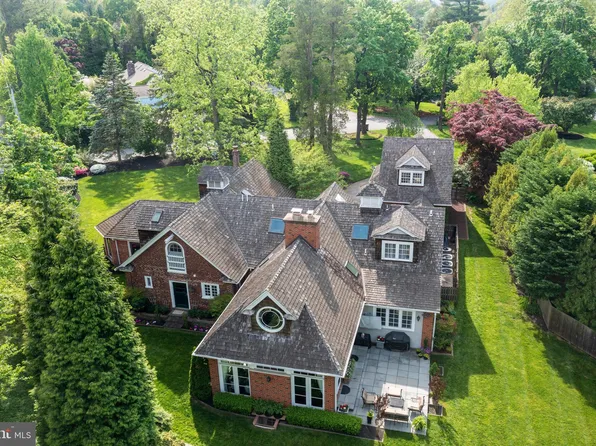 1515 Spring Mill Ln, Villanova, PA 19085