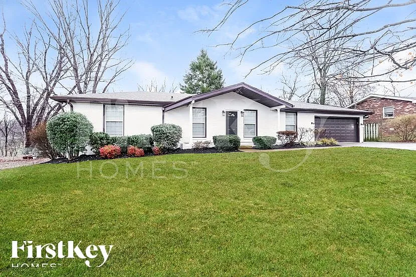 Building Photo - 208 Beech Dr