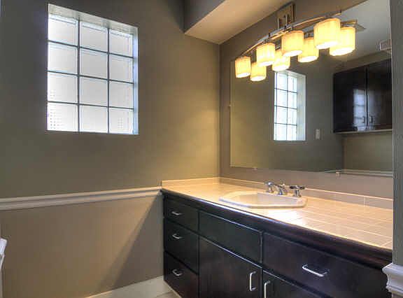 Room for rent Bathroom 