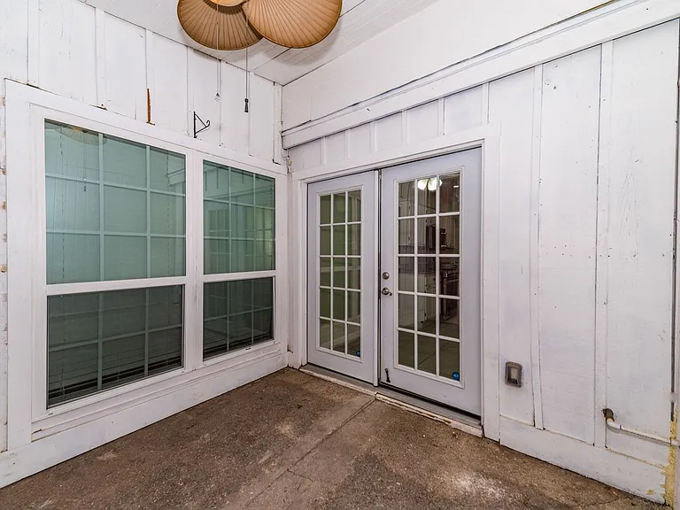 8110 Scottshill — Photo 25