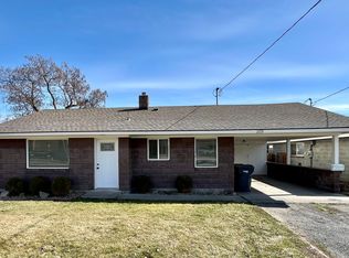 109 S 3rd St, Selah, WA 98942