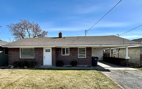 109 S 3rd St Photo 1