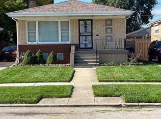 8824 S Washtenaw Ave, Evergreen Park, IL
