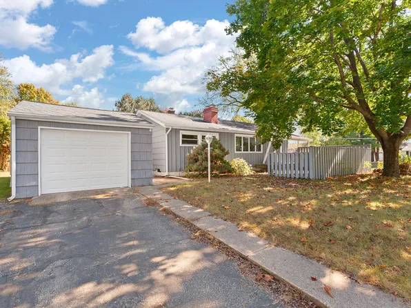 5494 Sherwood Dr, Jackson, MI 49201