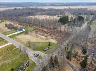 100 Stone Gate Dr, Battle Creek, MI 49015